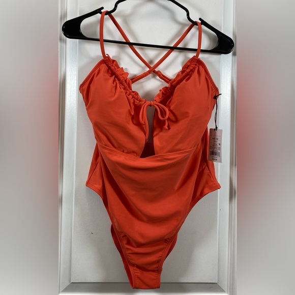 Shade & Shore Other - NWT - Shade & Shore Women's Front Cut Out Ruffle Detail One Piece Swimsuit